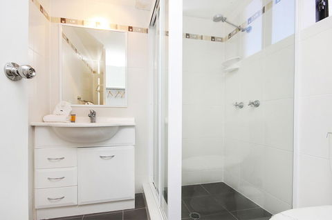 Spindrift On The Beach - Absolute Beachfront - Dalby Accommodation 35