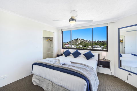 Spindrift On The Beach - Absolute Beachfront - Dalby Accommodation 2