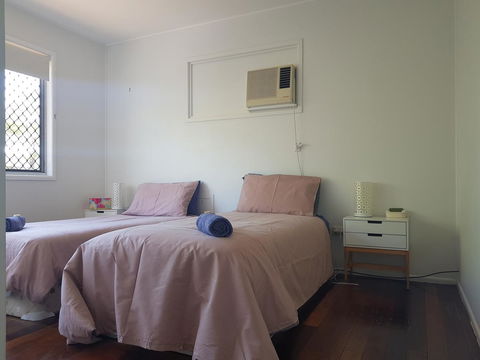 Highland House - Dalby Accommodation 24
