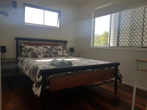Highland House - Dalby Accommodation 23