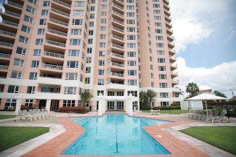 Belle Maison Apartments - Official - Dalby Accommodation 0