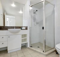 Broadbeach on the Park 3 Bed Ocean - We Accommodate - Dalby Accommodation