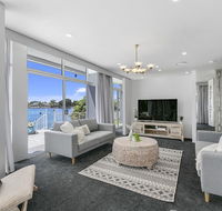 Havana Blue - Large 4 Bedroom Family Home - Dalby Accommodation