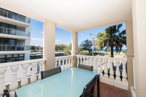 La Grande Apartments - Dalby Accommodation 18