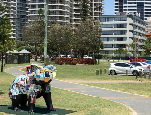 Hi Ho Beach Apartments On Broadbeach - Dalby Accommodation 39