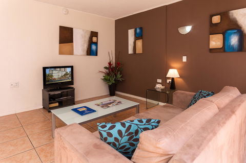 Hi Ho Beach Apartments On Broadbeach - Dalby Accommodation 29
