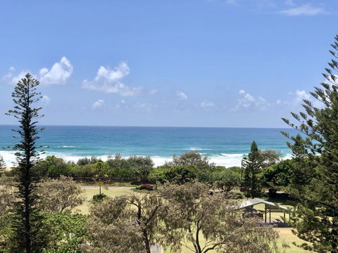 Hi Ho Beach Apartments On Broadbeach - Dalby Accommodation 7