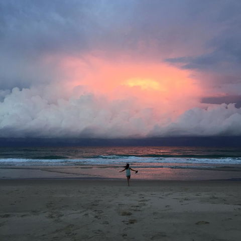 Hi Ho Beach Apartments On Broadbeach - Dalby Accommodation 24