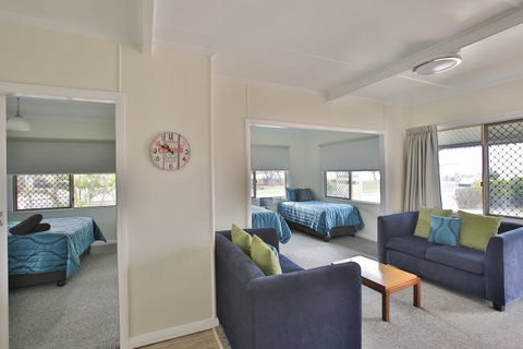Pale Pacific Holiday Units - Dalby Accommodation 12