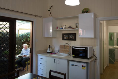 Pale Pacific Holiday Units - Dalby Accommodation 23