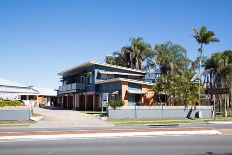 Pale Pacific Holiday Units - Dalby Accommodation 1