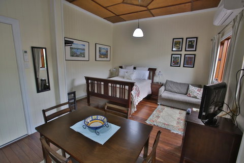 Pale Pacific Holiday Units - Dalby Accommodation 8