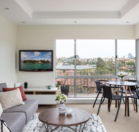 Waterside Mosman Bay Apartment w Stunning Views - Dalby Accommodation
