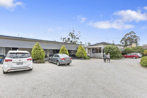 Wattle Grove Motel Maryborough - Dalby Accommodation 2