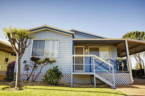 Wavecrest Village & Tourist Park - Dalby Accommodation 0