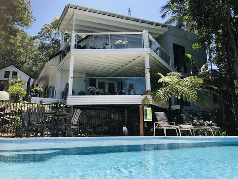 Waves And White Horses Seaview Retreat (adults Only) - Dalby Accommodation 1
