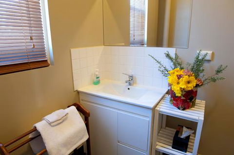 Webster Apartment - Dalby Accommodation 1