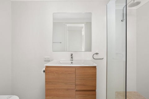 Whitesands 501 - Main Beach Location - Dalby Accommodation 1