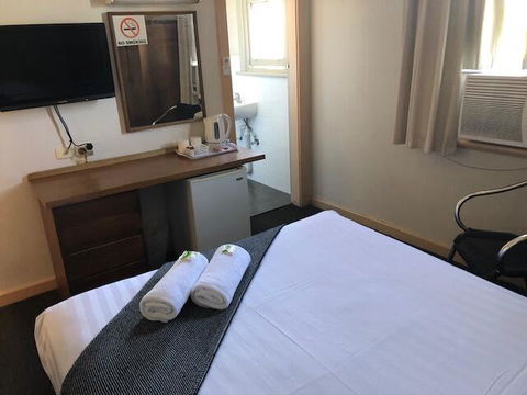 William Farrer Hotel - Dalby Accommodation 2
