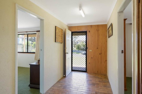 Williams Wonder - Large Beach House - Dalby Accommodation 3