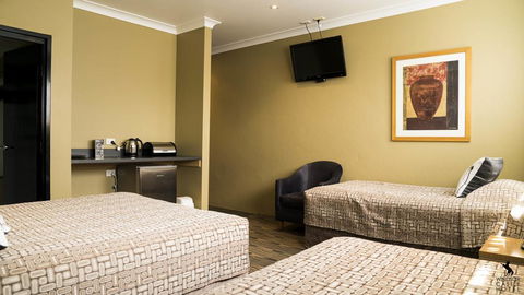Windsor Castle Hotel - Dalby Accommodation 1
