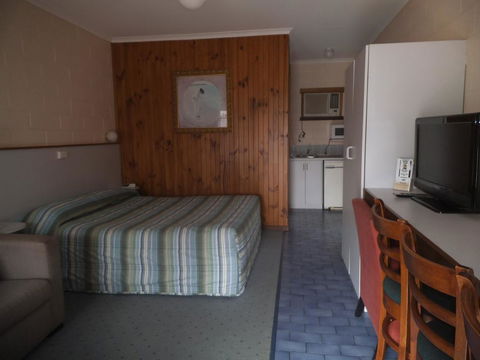 Yarragon Motel - Dalby Accommodation 3