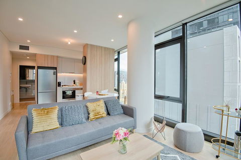 York & George - Dalby Accommodation 2