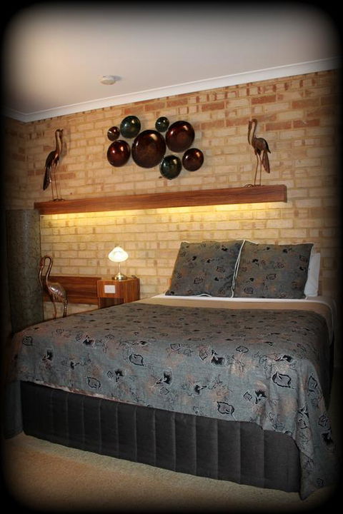 York's Boutique Motel - Dalby Accommodation 3