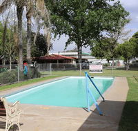 Young Caravan Park - Dalby Accommodation