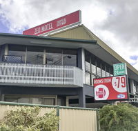 ZED MOTELS Tropical Gateway - Dalby Accommodation