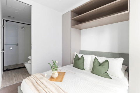 A 2BR Apt Near Melbourne Central & QV Market - Dalby Accommodation 1