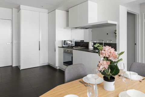 A 2BR Apt Near Shrine Of Remembrance FREE Parking - Dalby Accommodation 4