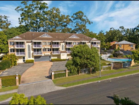 A 3 Bedders Close To Everything - Dalby Accommodation 1