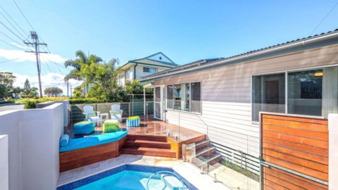 A Beachside Beauty With Pool - Dalby Accommodation 1