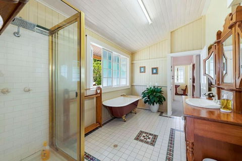 A Charming Queenslander - Dalby Accommodation 3