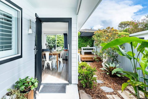 A Chic Coastal Hideaway At Toowoon Bay Beach - Dalby Accommodation 0