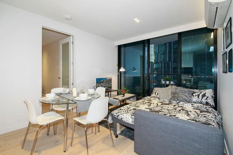 A Cozy & Stylish 2BR Suite In Melbourne CBD - Dalby Accommodation 2