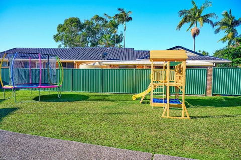 A Kids Dream & Paradise For Parents - Dalby Accommodation 3