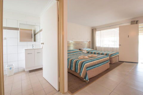 A & A Motel - Dalby Accommodation 3