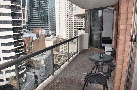 Accommodation Sydney - Kent Street Sydney CBD Top Floor 2 Bedroom Apartment With Balcony - Dalby Accommodation 2