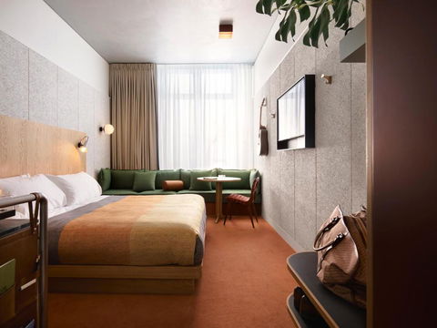 Ace Hotel Sydney - Dalby Accommodation 1