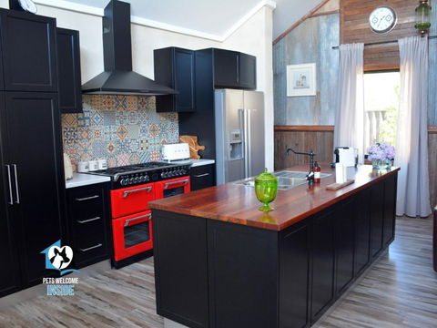 A Beautiful New Property, Walking Distance To The Beach In Esperance WA! - Dalby Accommodation 4
