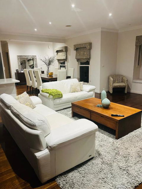 A Beautiful Home - Dalby Accommodation 1