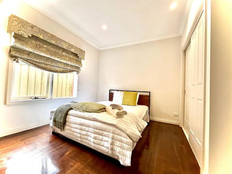 A Beautiful Home - Dalby Accommodation 3