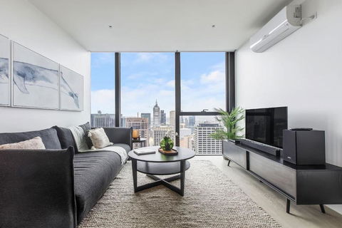 Aloft On Collins - Skyline Views From The 53rd Floor - Dalby Accommodation 0