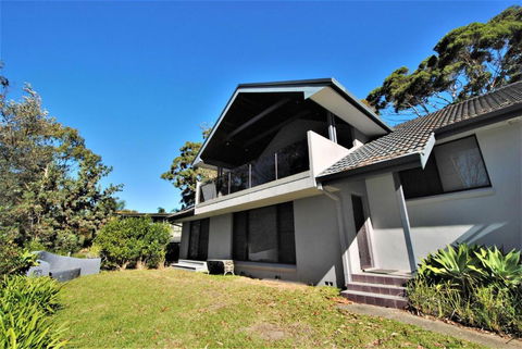 Amazing Views - Belle Escapes Jervis Bay - Dalby Accommodation 0
