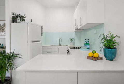 Avalon Beachside Apartment - Dalby Accommodation 3