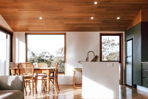 B E R T I E - Central Bicheno - Dalby Accommodation 1