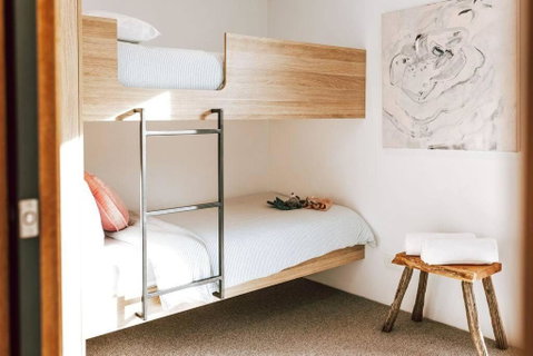 B E R T I E - Central Bicheno - Dalby Accommodation 2