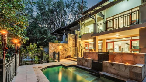 BAHAMA At Temple Tranquility - Dalby Accommodation 2